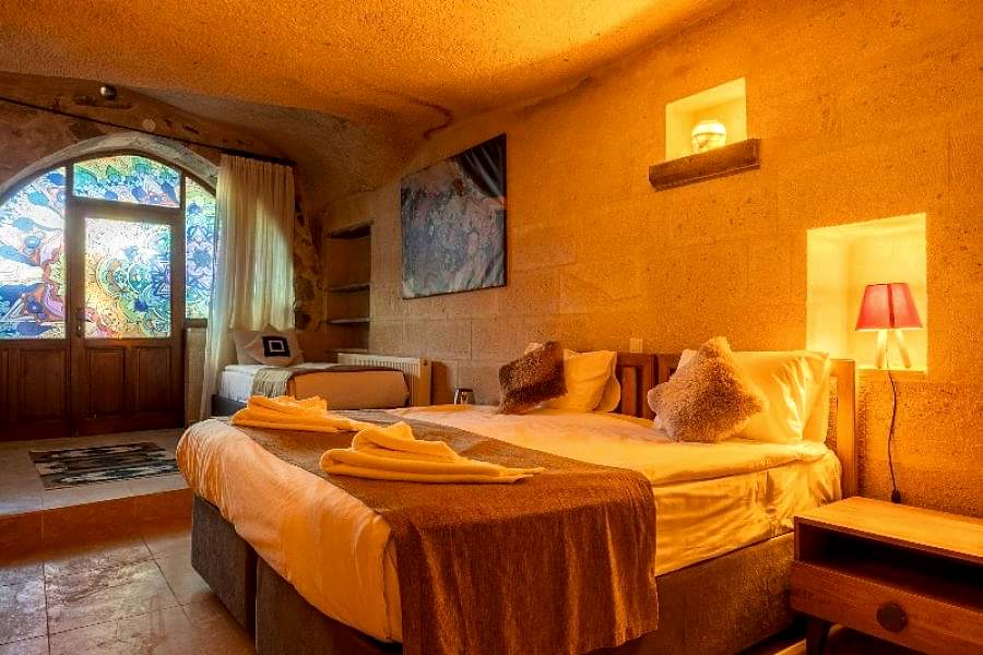 Trible Cave Room-111