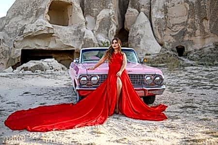 卡帕多奇亚的复古汽车与热气球摄影体验